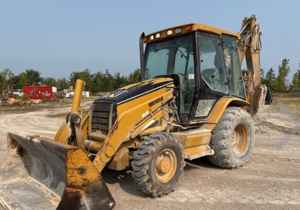 Retroexcavadora Caterpillar 420 de 4×4